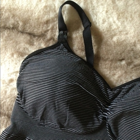 🤱🏼🆕 3/$10 Basic Collections Nursing Athletic Tank Top 🤰🏼🧘🏼♂️🖤 - Picture 4 of 11